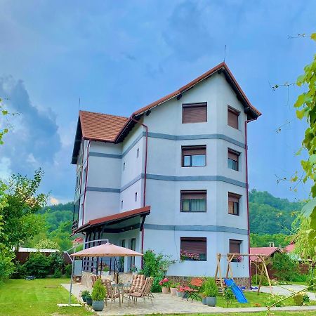 Hotel Pensiunea Xandra Corbi Exterior foto