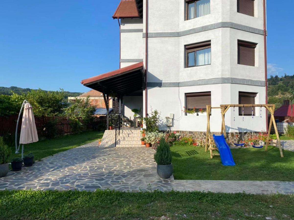 Hotel Pensiunea Xandra Corbi Exterior foto